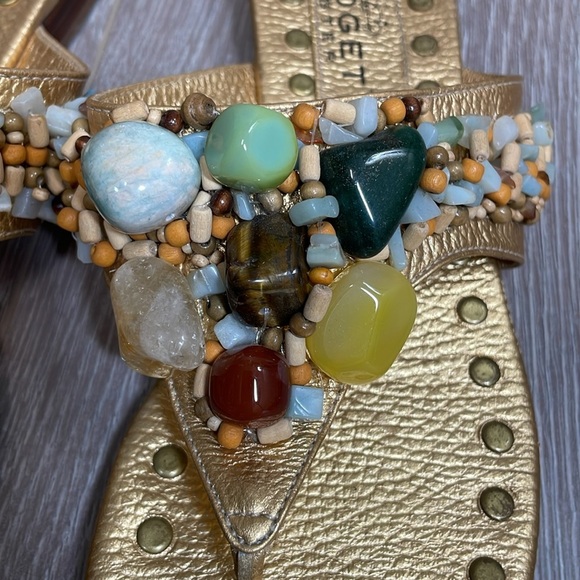 Bridget Shuster Gold Leather Thong Slip On Sandals Beaded Natural Stones 6.5 - Picture 3 of 15